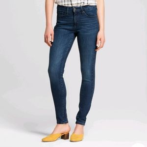 High Rise Dark Wash Skinny Jeans